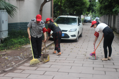 市物管協會組織志愿者進小區服務，提升物業管理及配套服務水平